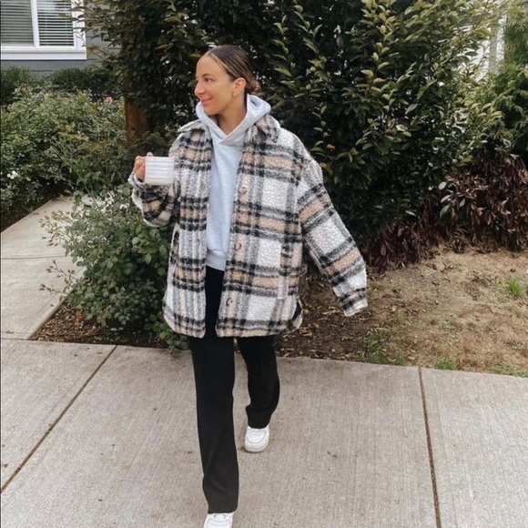 H&M faux shearling shacket - Picture 3 of 12